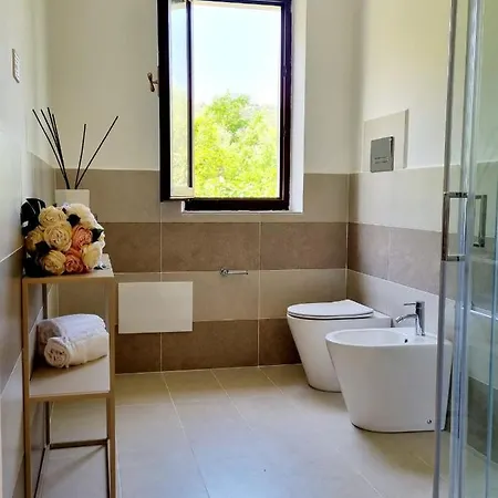 Stazzo La Quercia Piscina Condivisa 산테오도로