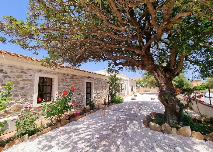 Stazzo La Quercia Piscina Condivisa *