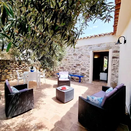 Stazzo La Quercia Piscina Condivisa * San Teodoro (Sardinia)
