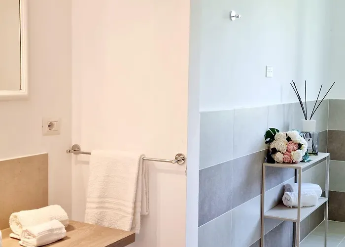 Stazzo La Quercia Piscina Condivisa *