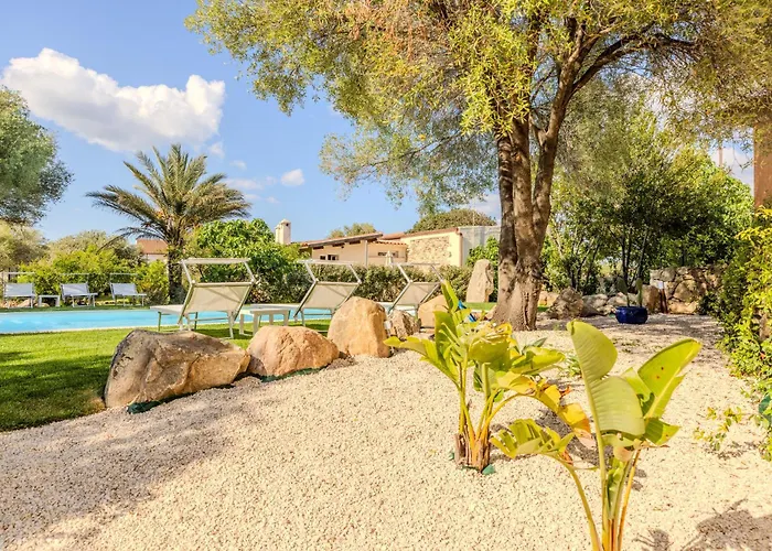 شقة Stazzo La Quercia Piscina Condivisa سان تيودورو